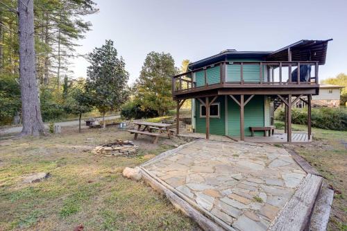 West Jefferson House | Unique West Jefferson Home with Fire Pit and Grill!