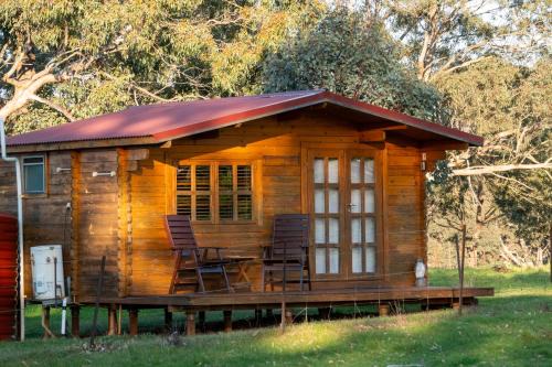Frankland River Ski Chalet | Unique Wooden Cabin for Couples - Frankland River Cabin