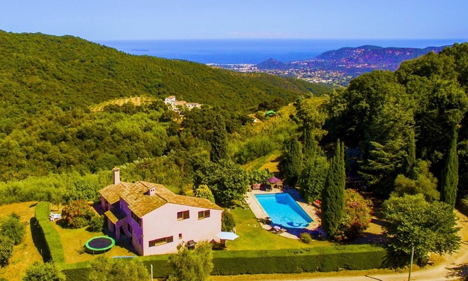 Tanneron Villa | Uniquely situated villa with pool and stunning sea views near Cannes