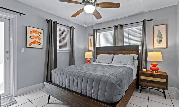 Middle River Terrace Apartment | Unit 1 - Cozy apartment in Fort Lauderdale