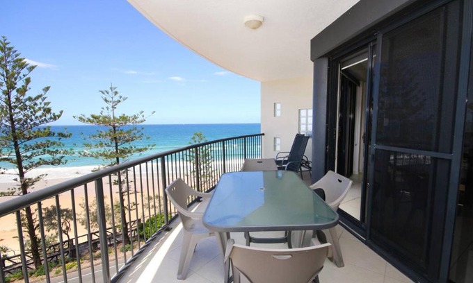 Coolum Beach Apartment | Unit 10 The Rocks