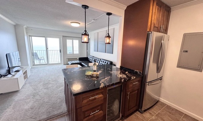 Northeast Virginia Beach Apartment | Unit 1304 Virginia Beach