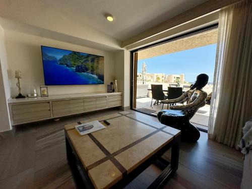 Marina House | Unit 168- Casa Sangria - OCEANFRONT - Fully Renovated