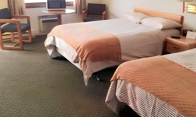 Wisconsin Rapids Apartment | Unit #21 - Snooze Motel