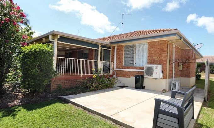 Bargara Villa | Unit 35 Lakeview Park Bargara