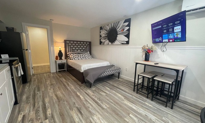 Globe Apartment | UNIT 4 - Pinal Creek East - Amethyst Unit