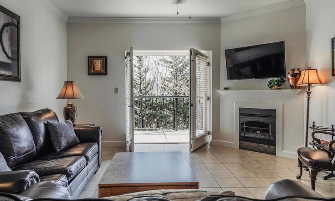 Pigeon Forge Condo | Unit 5204 - FREE Attraction Ticket with EACH night Stay Including Dollywood