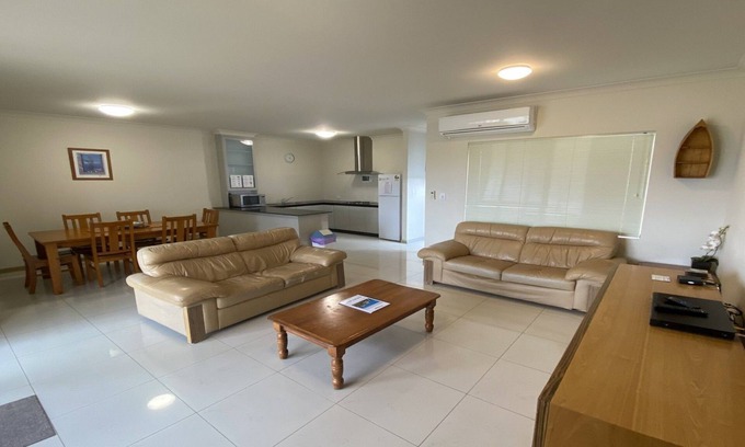 Jurien Bay Villa | Unit 63 Seafront Estate