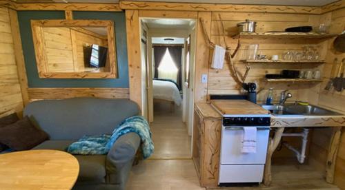 Cedaredge Cabin | Unit 9 at the Cedaredge Lodge