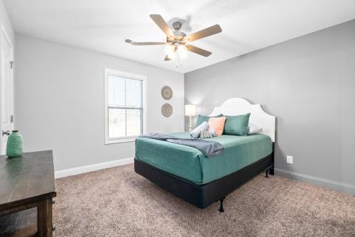 Clarksville House | Unit #908 Peachers Place Townhomes