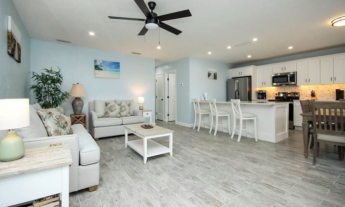 Sanibel Condo | Unit D2 - Beachfront