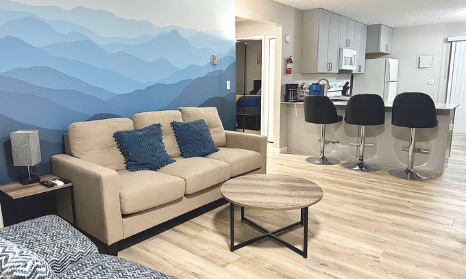 Cimarron Hills Apartment | UnitC/CoffeeBar/NearBase/NearAirport/PerfectForMilitaryFamilies