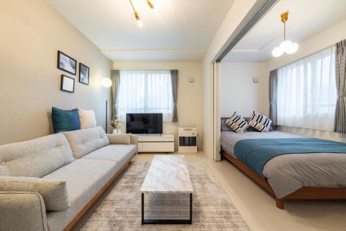 Higashi Apartment | Universe