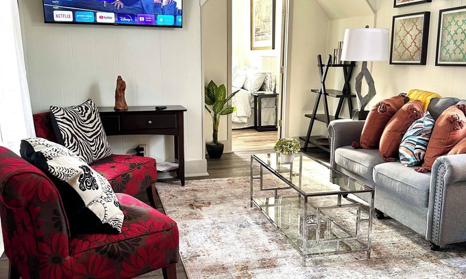 Dayton Condo | University flat 2bed to University Dayton UD walking Distance to restaurants