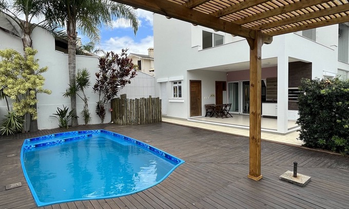 Garopaba House | Unmissable house with pool!