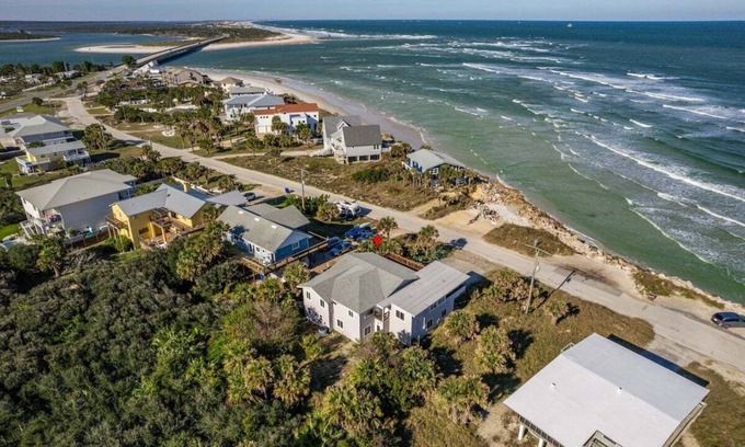 St. Augustine House | Unobstructed ocean views! 🌊 Entire home with 2 living areas for the perfect seaside escape.