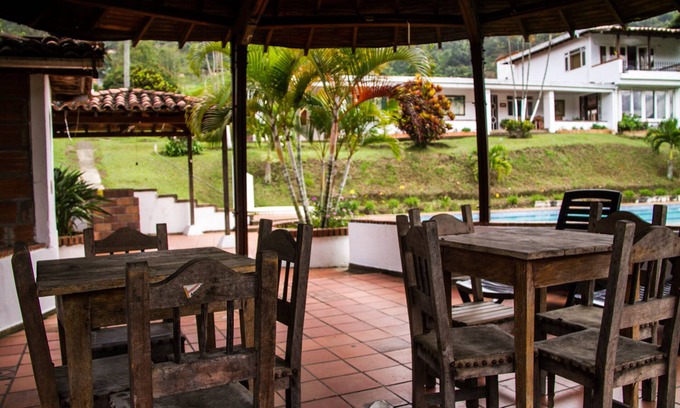 Copacabana House | Unobstructed view of the north side of the city valley!