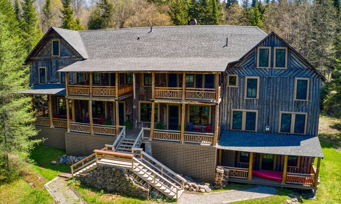 Eagle Bay House | Unparalleled and Historical Lodge on Twitchell Lake
