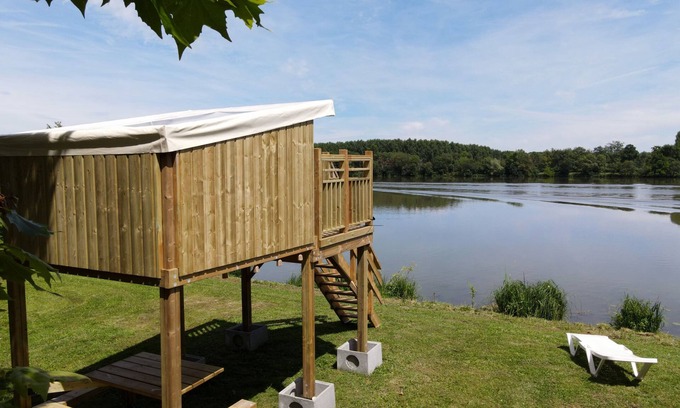 Creches-sur-Saone House | Unusual cabin for adventurers, breakfast and lake view!