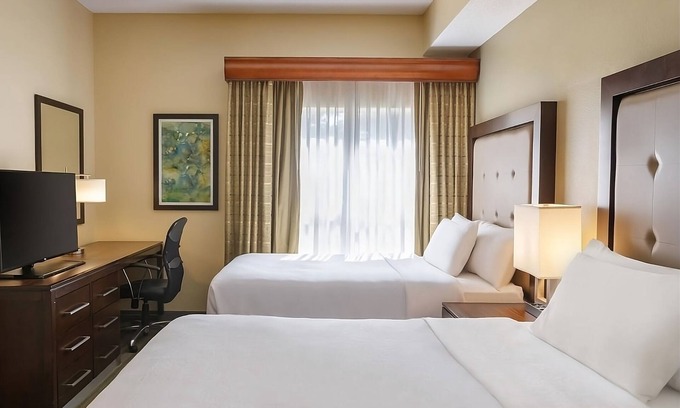 Feather Sound House | Unwind and Indulge In Our Oasis! Outdoor Pool, Free Breakfast, Full Kitchen!