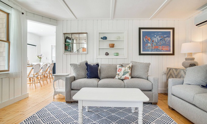 Pocasset House | Unwind Fireside & Walk to 2 Beaches! Pocasset Home