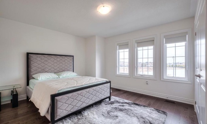 Bradford House | Unwind Here in a Stylish and Cozy Space