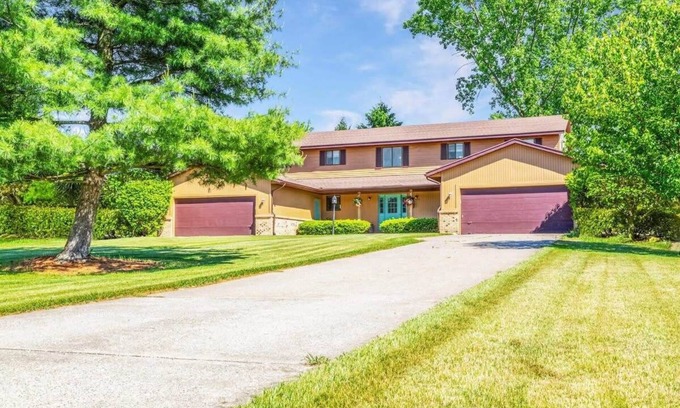 Rockford Apartment | Unwind in Rockford! Steps from Parks & Trails