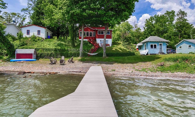 Town of Benton House | UnWined Lakeside: Remodeled Lakefront Home