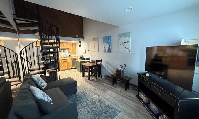 Mancelona Condo | Up North Getaway Golf Retreat