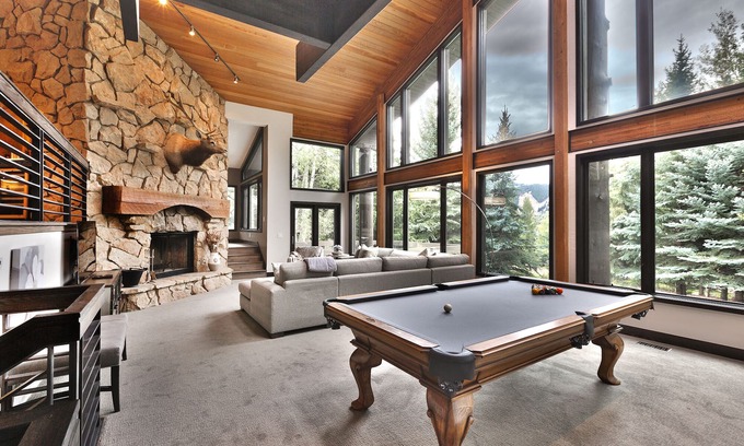 Deer Valley House | Up to 25% Off! Big Home in Lower DV w/Hot Tub, Pool Table, DV Skier Shuttle
