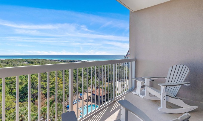 Four Mile Village Condo | Updated 3 Bedroom Unit - Gorgeous Gulf Views w/Beach Access