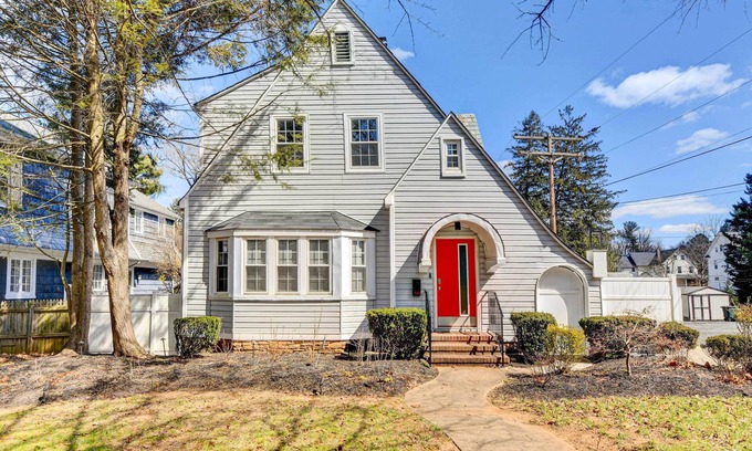 Mount Washington House | Updated Baltimore Home 8 Mi to Downtown!