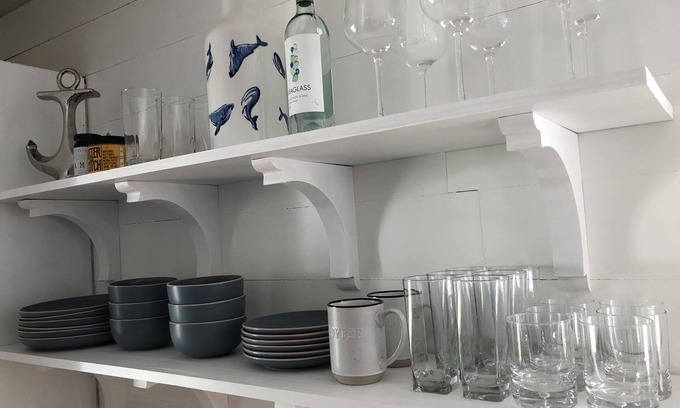 Village Green House | Updated, beachy 3 Bedroom, 2 Bath 7 Blks to Beach!