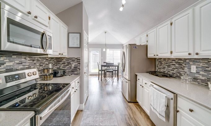 Coppell House | Updated Coppell Home w/ Fenced Yard & Gas Grill!