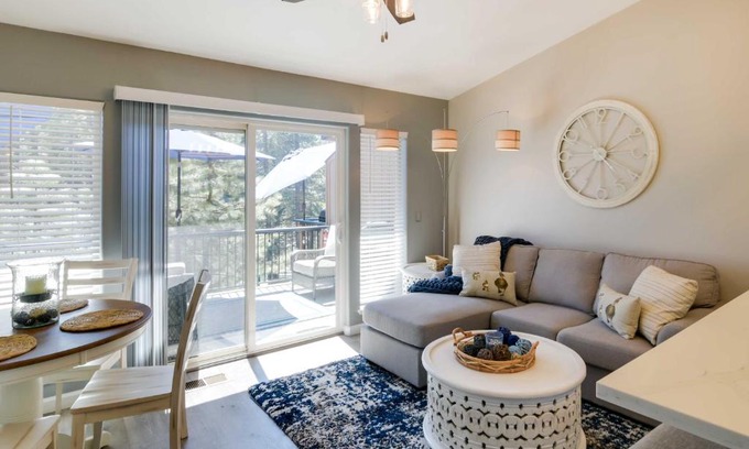 Peninsula Village House | Updated Lake Almanor Retreat with Patio and Grill!
