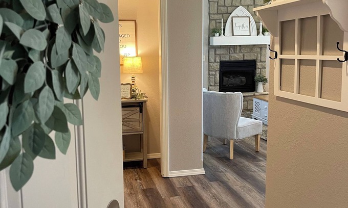 Branson West Condo | Updated Luxury Condo With Fireplace Near Branson Strip and Silver Dollar City