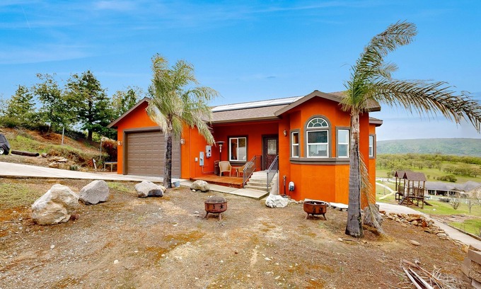 Copperopolis House | Updated mtn-view dog-friendly home with private hot tub, fireplace, firepit, W/D