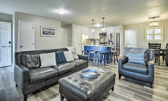 Morrisville House | Updated + Pet-Friendly Morrisville Retreat!