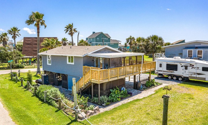 Galveston House | Updated, stylish home steps to beach with wraparound deck, WiFi, AC, & W/D