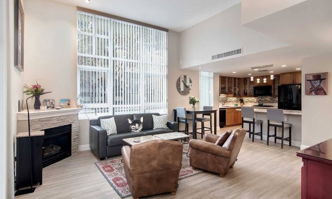 Marina District House | Updated Townhome in the Marina District