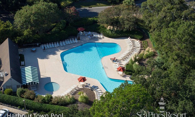 Harbour Town Villa | Upgraded, quiet end-unit Villa, Sleeps 8 at The Sea Pines Resort
