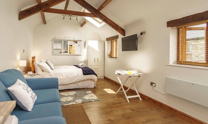 Haverfordwest House | Upper Calffield Farm