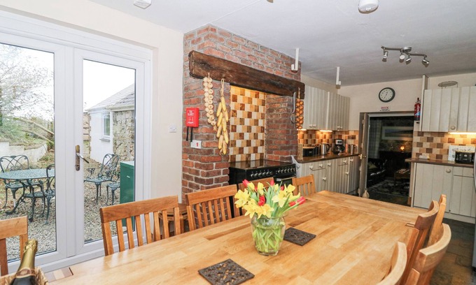 Haverfordwest Cottage | Upper Calffield Farmhouse