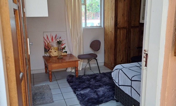Greater Johannesburg Metropolitan Area Cottage | Upper Echelon