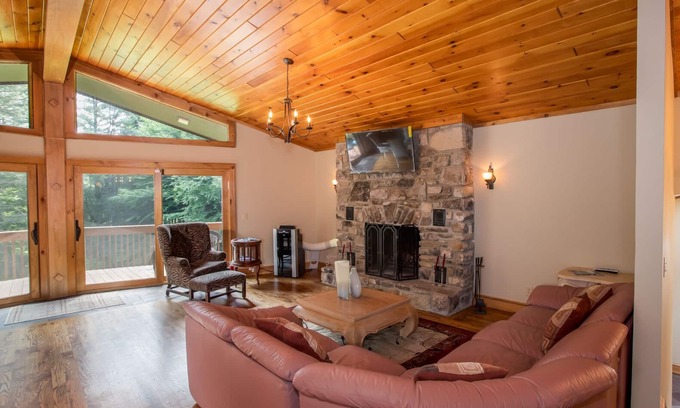 Elk Park House | Upper House with Popcorn Machine & Theater Room