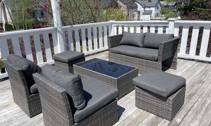 South End Apartment | Upper TwoBedroom Close to Everything/Schools/Restaurants