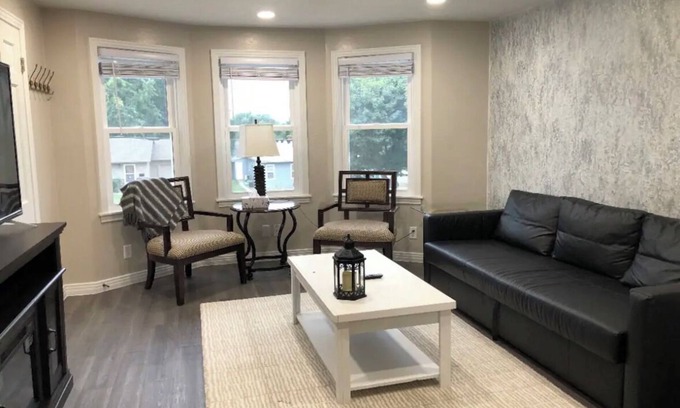 Sioux Falls House | Upper West Villa-by Sanford,MidcoAqu.&CountryClub