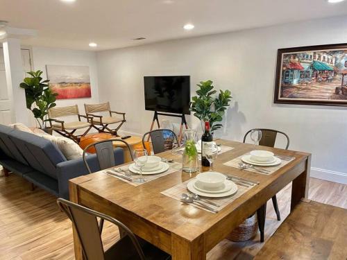 West Falls Church Apartment | Upscale, Brand New, Full Kitchen, 2-Bedroom Apt