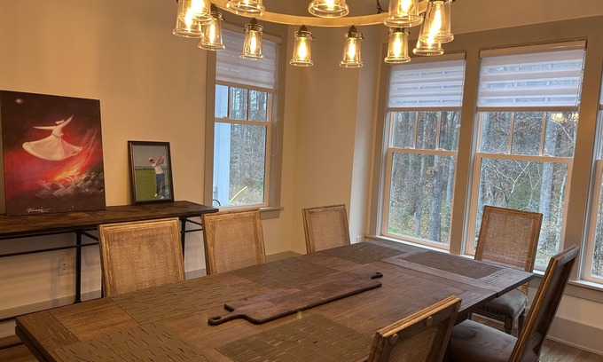McCain House | Upscale delight