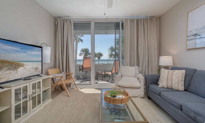 Fort Morgan Condo | Upscale Family-Friendly Beachfront Condo Conveniently Located